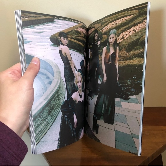 (G) I-DLE 3rd Mini Album I Trust photo book - Picture 9 of 10